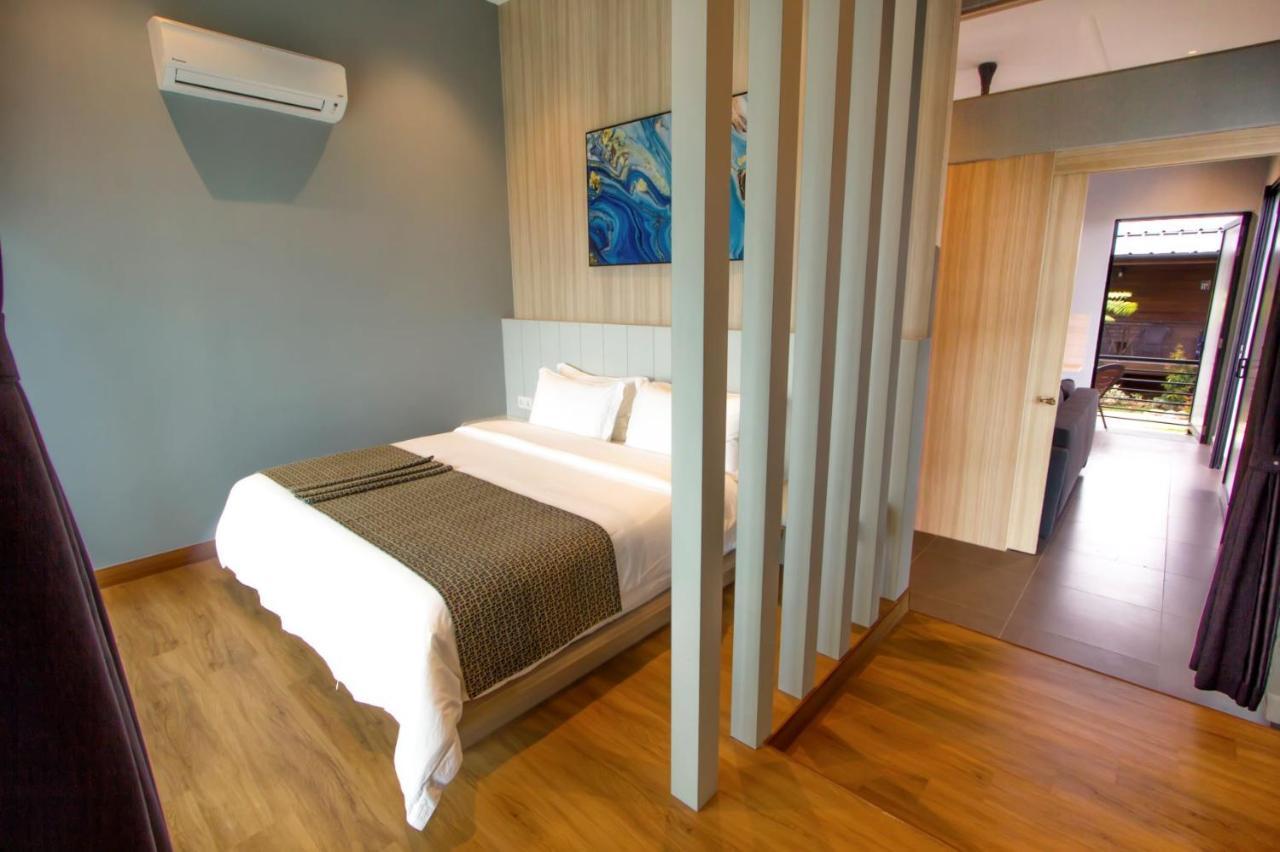 Paddy Hotel
